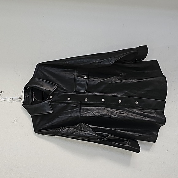 Zara Oversized Vegan Leather Jacket Shirt long sleeves snap closure Size M - Picture 1 of 15